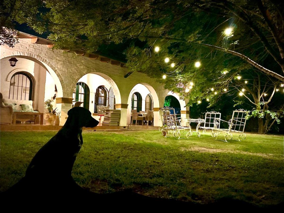 Casona La Chiquita Hotel Chacras de Coria Exterior photo